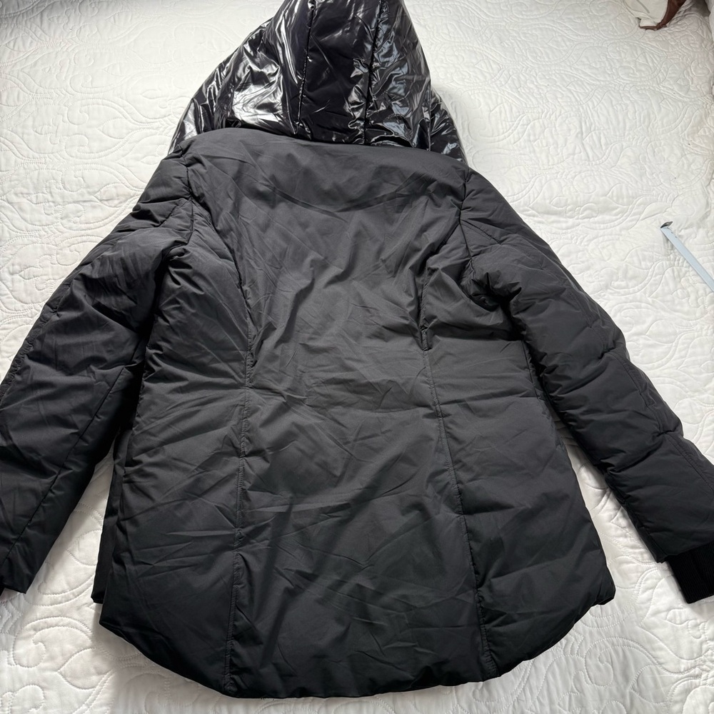 Bernardo Short Puffer Hooded Black Full Zipper & Snap Jacket Women's Large NWT - Picture 4 of 15